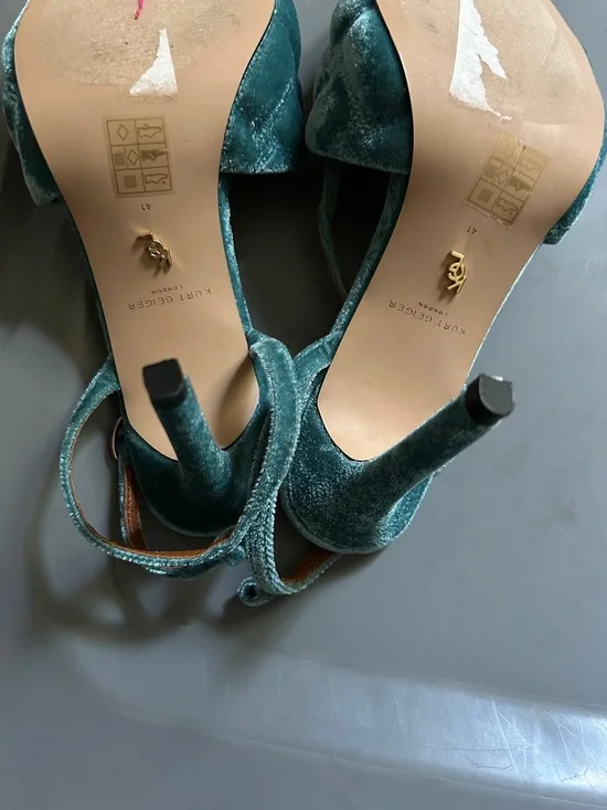 Kurt Geiger Teal Velvet Jeweled Heels. Size 41 European size - Picture 8 of 9